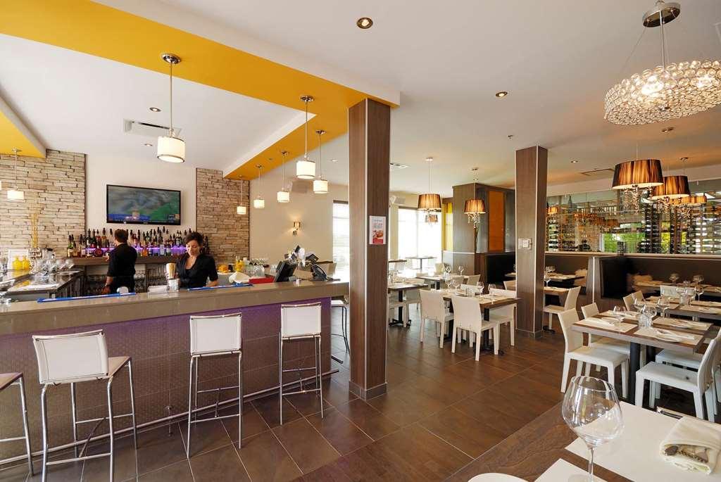 Imperia Hotel Et Suites Тербон Ресторан фото