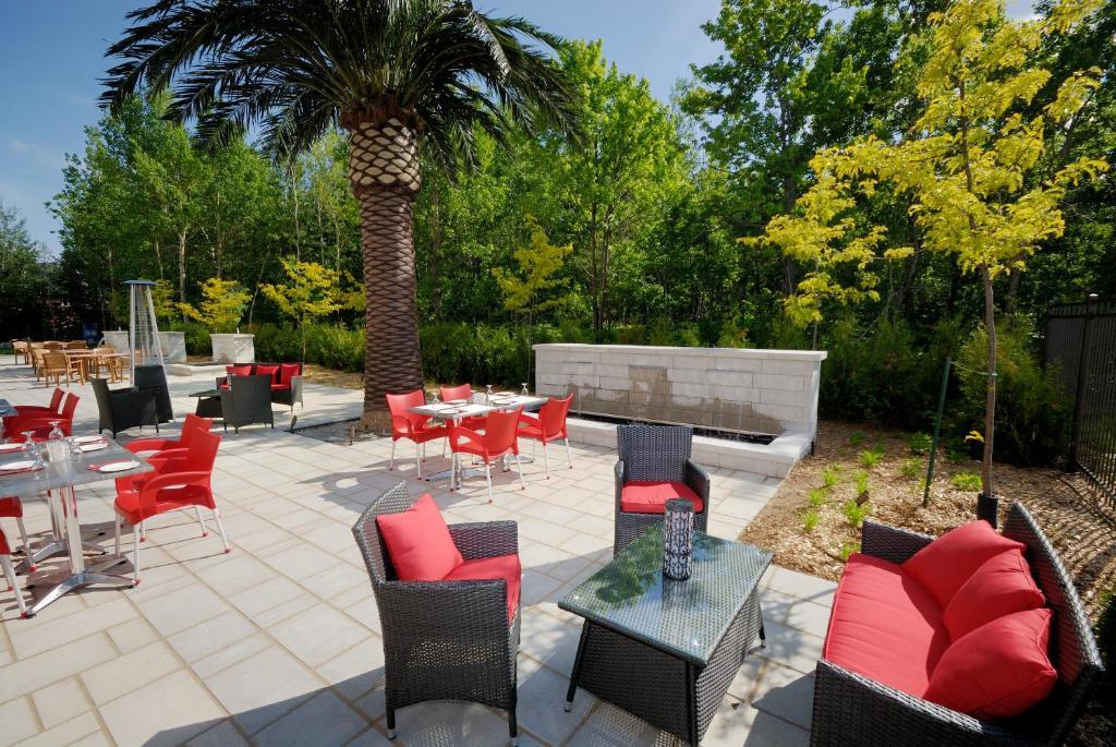 Imperia Hotel Et Suites Тербон Экстерьер фото