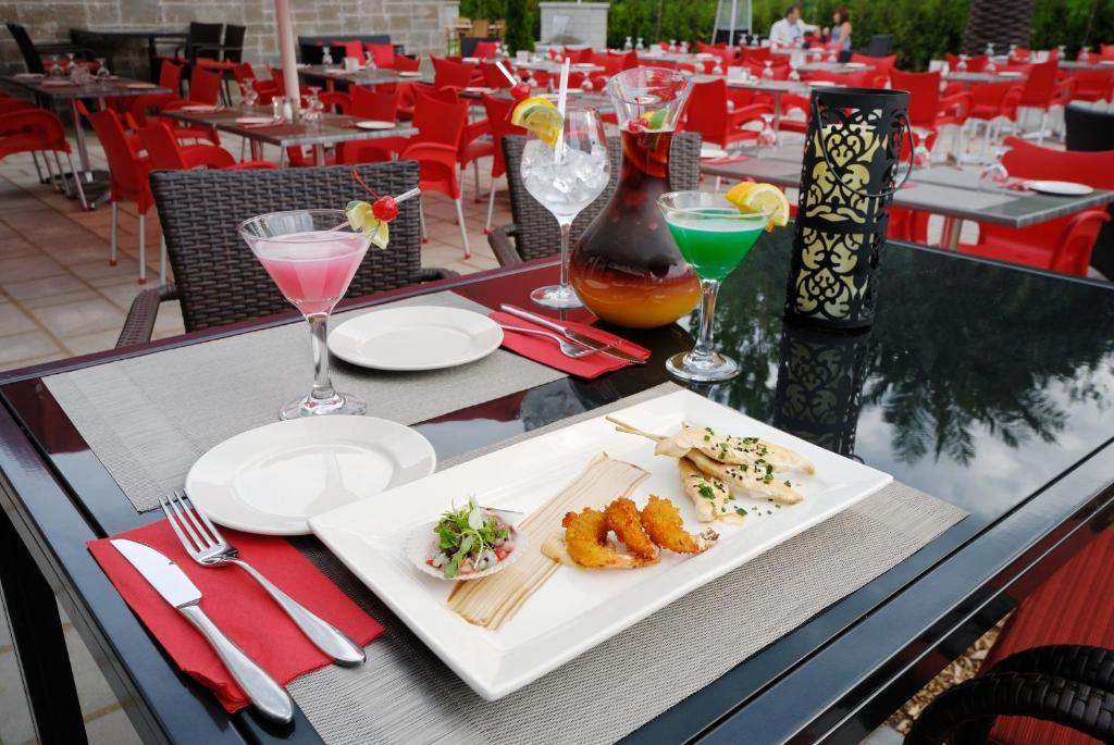Imperia Hotel Et Suites Тербон Экстерьер фото