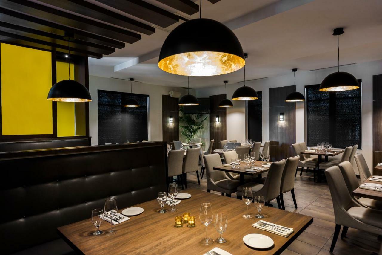 Imperia Hotel Et Suites Тербон Экстерьер фото